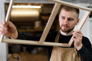 Made to measure mirrors in the process of making